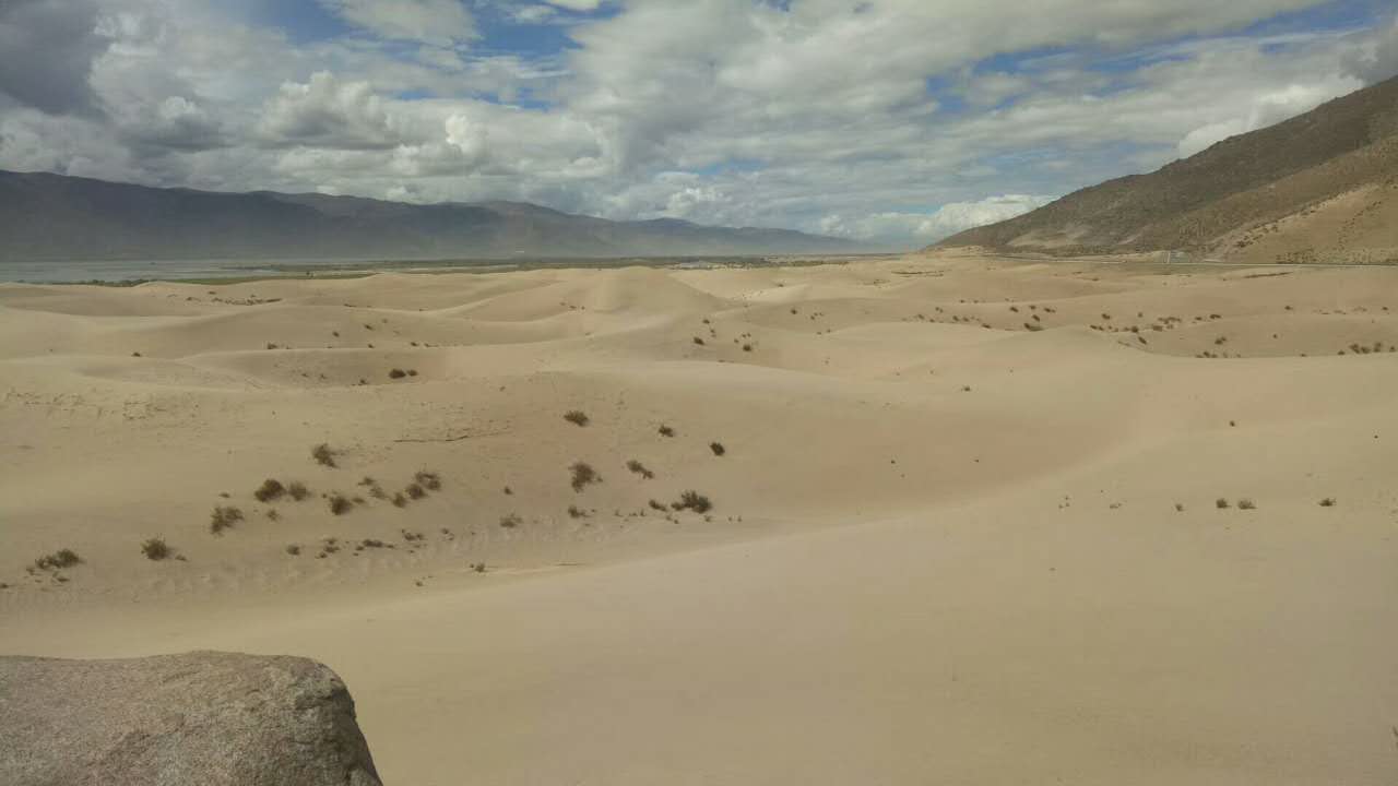 1513567430745141.jpg 杨sunbet工地2.jpg